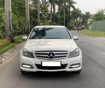 Mercedes-Benz C class AT 2011 - Cần bán Mercedes C200 2011, số tự động, Full option