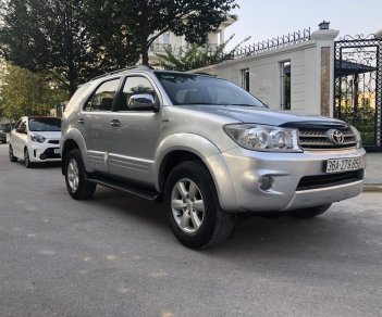 Toyota Fortuner 2009 - Màu bạc