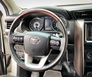 Toyota Fortuner 2019 - Chạy 2.2 vạn km