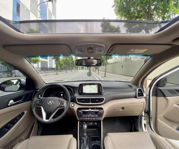 Hyundai Tucson 2020 - Màu trắng, biển Hà Nội