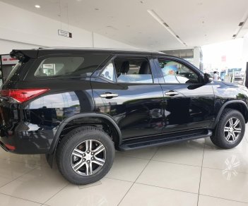 Toyota Fortuner 2022 - Bản nâng cấp, ưu đãi đặc biệt, trả góp 85% rẻ nhất Nam Định