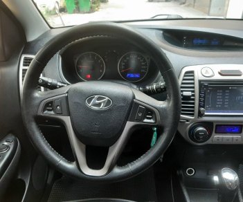 Hyundai i20 2010 - Màu trắng, giá tốt