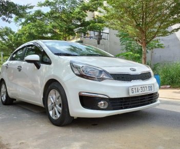 Kia Rio 2016 - Màu trắng, nhập khẩu số sàn