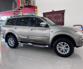 Mitsubishi Pajero Sport 2016 - Máy dầu, cực đẹp