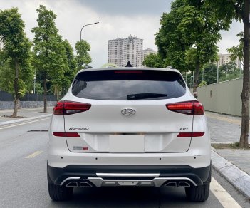 Hyundai Tucson 2020 - Màu trắng, biển Hà Nội