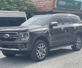 Ford Everest 2022 - Sẵn màu nâu, giao tháng 10, giá siêu tốt, full gói PK, liên hệ đặt sớm giữ xe - Ưu tiên trả thẳng