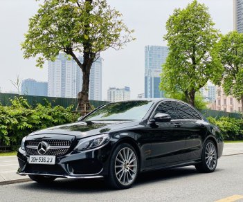 Mercedes-Benz C300 2018 - Màu đen