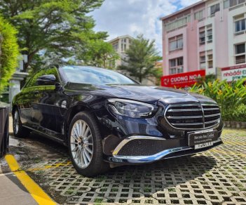 Mercedes-Benz 2022 - Odo 900 km, đen nội thất nâu, siêu lướt chính hãng