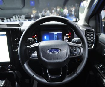 Ford Everest 2022 - Xe đẹp long lanh giá lại tốt