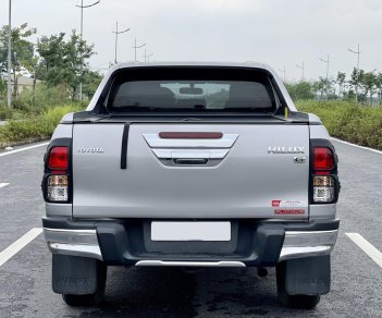 Toyota Hilux 2019 - Màu bạc, nhập khẩu