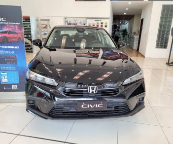 Honda Civic 2021 - Model 2022. Khuyến mãi siêu sốc trong tháng 02 giảm giá tiền mặt và tặng full phụ kiện