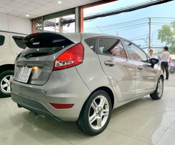 Ford Fiesta 2013 - 4 vỏ còn theo xe