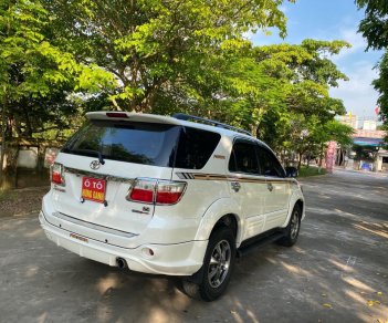 Toyota Fortuner 2011 - Máy xăng tự động 2 cầu bản thể thao, biển Thái Bình