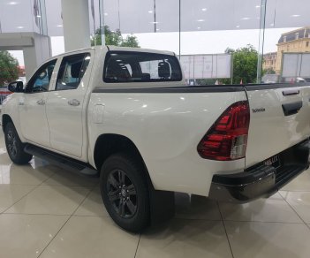 Toyota Hilux 2022 - Chỉ 160tr nhận xe, ưu đãi lớn, trả góp tối đa 80%, lãi cực thấp