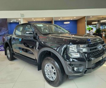 Ford Ranger 2022 - Sẵn đen, trắng, giá siêu tốt tặng gói phụ kiện chính hãng, ưu tiên trả thẳng, hỗ trợ lăn bánh A-Z