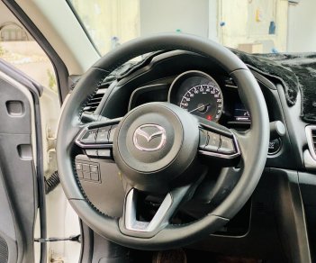 Mazda 3 2019 - Tặng 1 năm chăm xe bảo dưỡng miễn phí