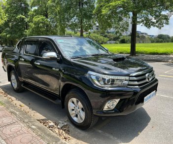 Toyota Hilux 2016 - Bản máy dầu tiết kiệm nhiên liệu - Số tự động máy móc nguyên bản - Tặng gói chăm sóc xe 1 năm