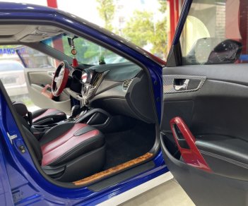 Hyundai Veloster 2011 - Màu xanh lam, nhập khẩu