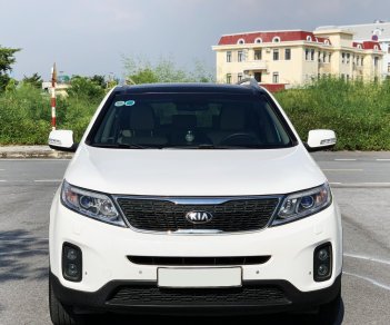 Kia Sorento 2016 - Màu trắng, giá 735tr