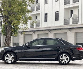 Mercedes-Benz E200 2014 - Ngoại thất đen, nội thất nâu - Biển HN