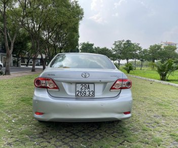 Toyota Corolla 2011 - Màu bạc, nhập khẩu nguyên chiếc