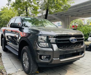 Ford Ranger 2022 - Màu ghi xám, giá tốt nhất, đặt sớm - Có xe giao ngay. Ưu đãi gói phụ kiện chính hãng - Hỗ trợ 189 tr lăn bánh