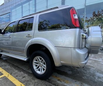 Ford Everest 2009 - Bán xe màu bạc