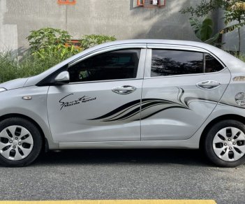 Hyundai Grand i10 2015 - Màu bạc số sàn