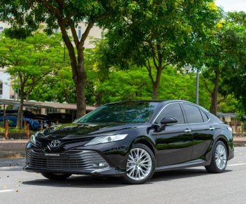 Toyota Camry 2020 - Nhập khẩu giá tốt 1 tỷ 210tr có thương lượng