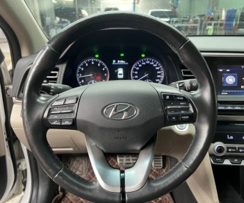 Hyundai Elantra 2019 - Xe 5 chỗ sedan C nhiều công nghệ - Rộng rãi