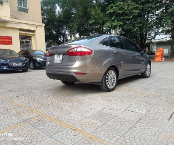 Ford Fiesta 2015 - Màu nâu, xe nhập xe gia đình giá cạnh tranh