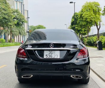 Mercedes-Benz C300 2018 - Màu đen