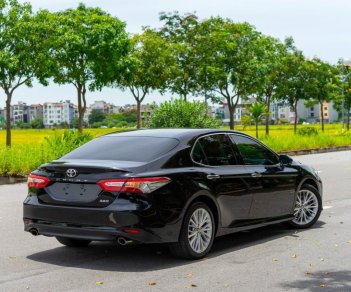 Toyota Camry 2020 - Nhập khẩu giá tốt 1 tỷ 210tr có thương lượng