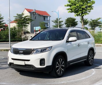 Kia Sorento 2016 - Màu trắng, giá 735tr