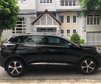 Peugeot 3008 2020 - Cần bán gấp đăng ký 2020 xe gia đình giá tốt 975tr