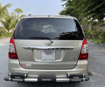 Toyota Innova 2013 - Bán xe gia đình - zin từ a-z sơn zin 80-90%, bảo hiểm thân vỏ còn dài, đăng ký 03/2020, chính chủ đi rất giữ gìn