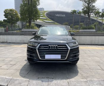 Audi Q7 2016 - Tên công ty