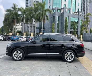 Audi Q7 2016 - Tên công ty