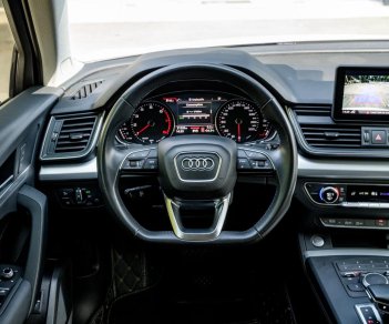 Audi Q5 2018 - Bán xe màu trắng