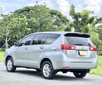 Toyota Innova 2019 - Màu bạc giá ưu đãi