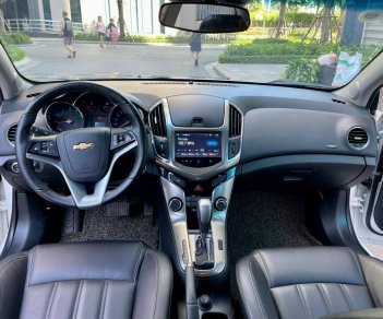 Chevrolet Cruze 2017 - Màu trắng, giá ưu đãi