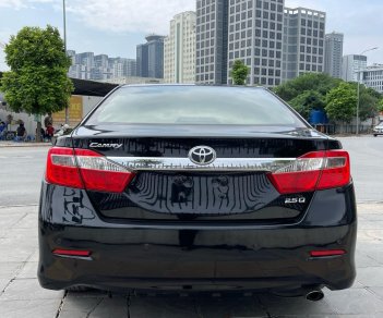 Toyota Camry 2013 - Cần bán xe còn mới giá tốt 665tr