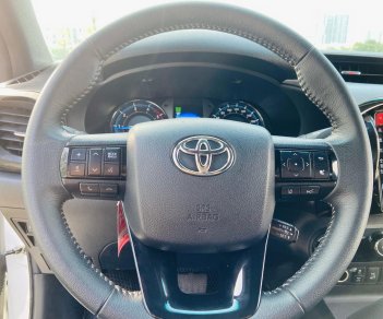 Toyota Hilux 2020 - Nhập khẩu nguyên chiếc giá tốt 1 tỷ 28tr