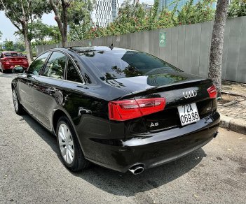 Audi A6 2013 - Màu đen, nội thất kem zin