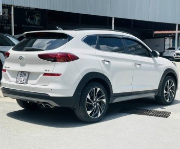 Hyundai Tucson 2019 - Màu trắng, giá chỉ 846 triệu