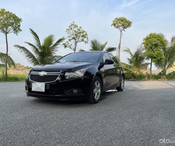 Chevrolet Cruze 2010 - Cần bán gấp xe đẹp không lỗi nhỏ