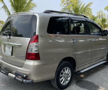 Toyota Innova 2013 - Bán xe gia đình - zin từ a-z sơn zin 80-90%, bảo hiểm thân vỏ còn dài, đăng ký 03/2020, chính chủ đi rất giữ gìn