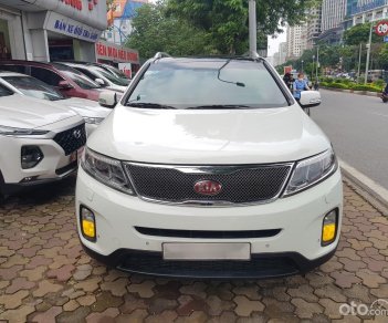 Kia Sorento 2014 - Màu trắng máy xăng