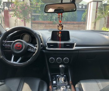 Mazda 3 2017 - Màu đỏ