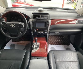 Toyota Camry 2013 - Xe chính chủ giá chỉ 680tr